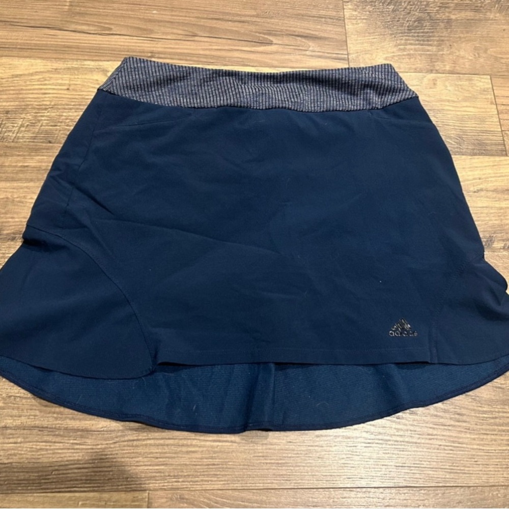 New/ Never Worn! Women's Navy Skirt